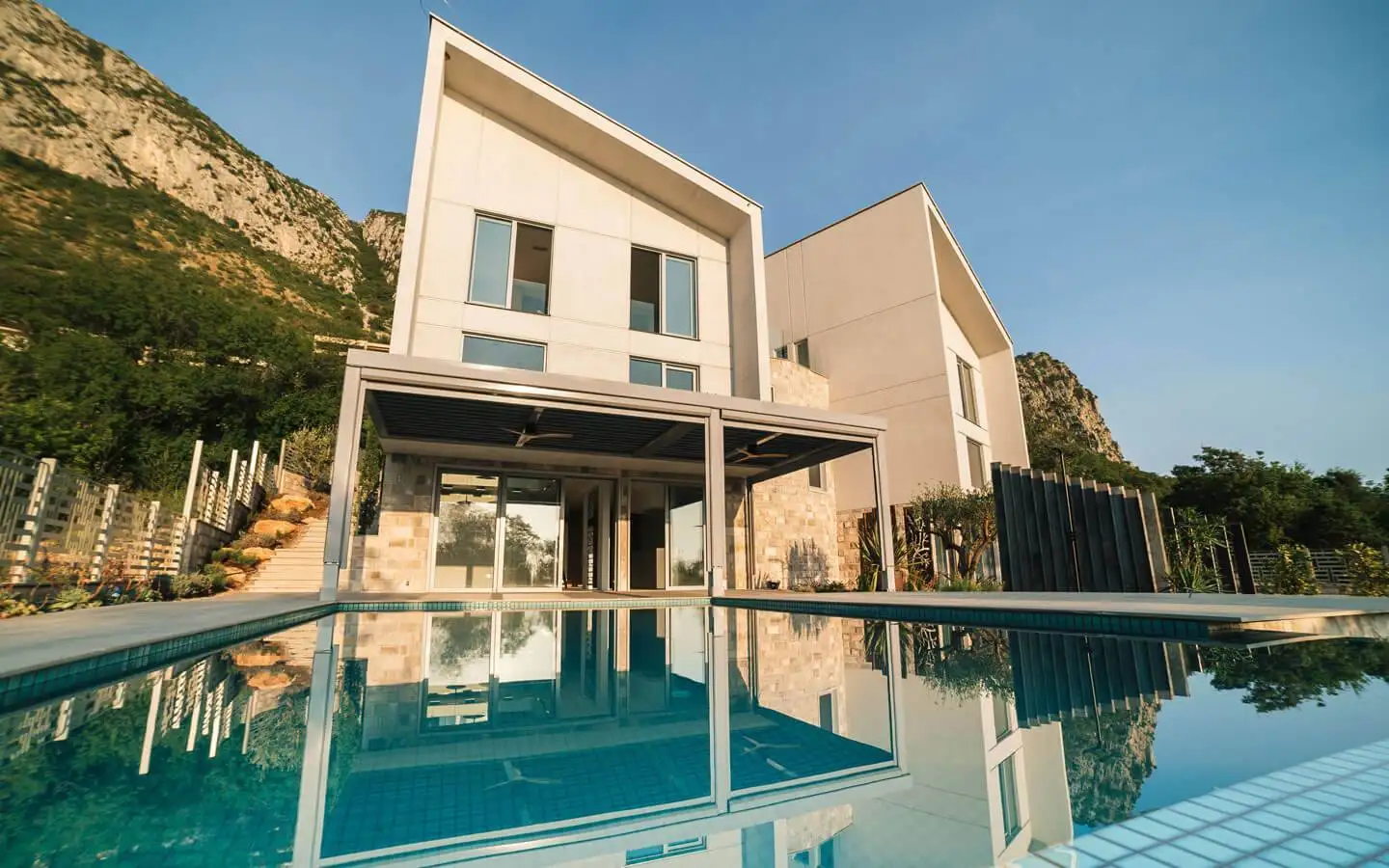 Villa 227m² in Montenegro, Tudorovici. Priced at 850000€ rent photo-4