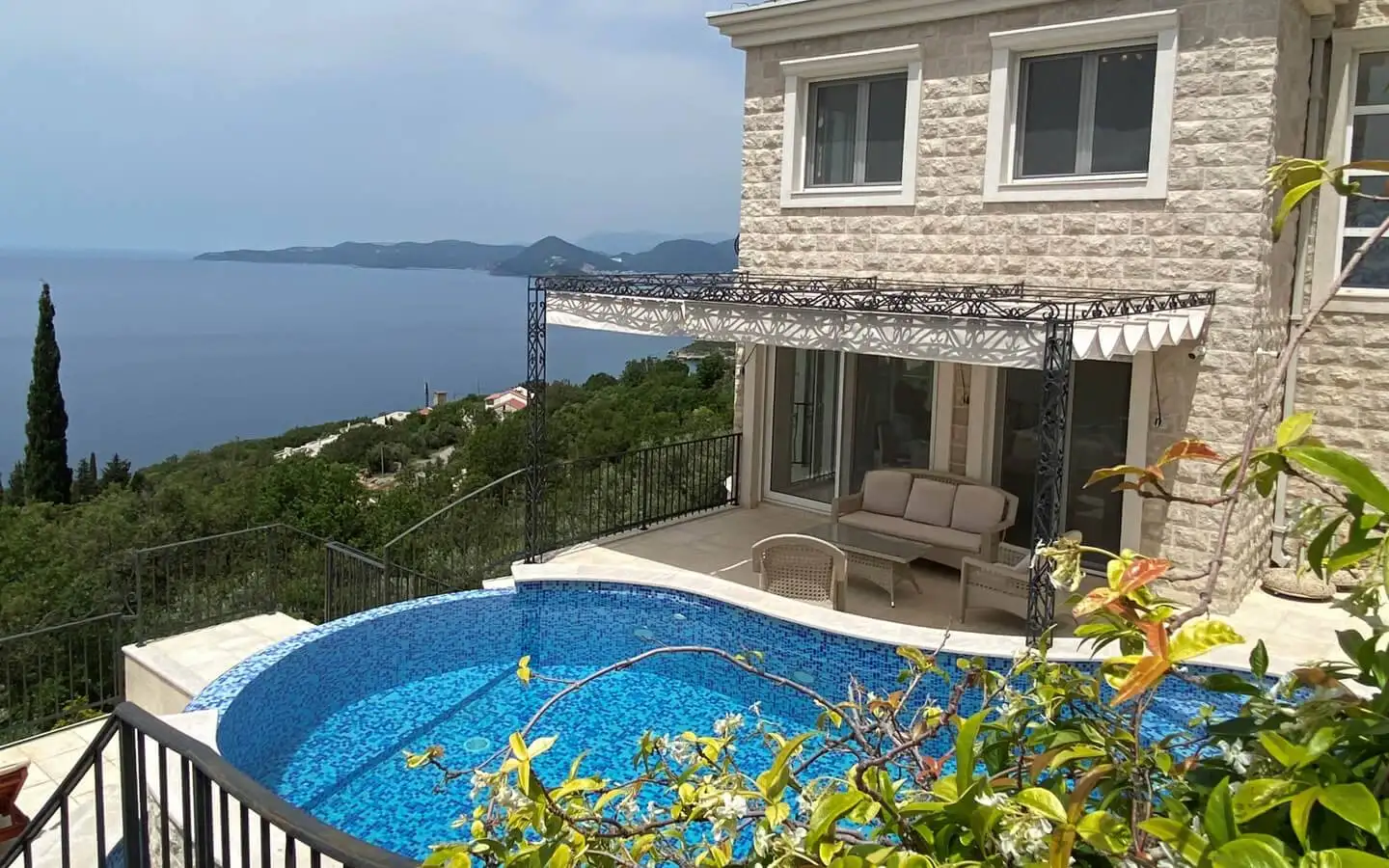 Villa 270m² in Montenegro, Rezevici. Priced at 3000000€ rent photo-7