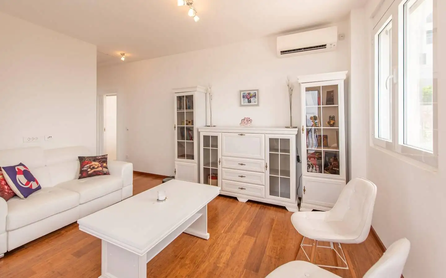 Villa 270m² in Montenegro, Rezevici. Priced at 3000000€ rent photo-23