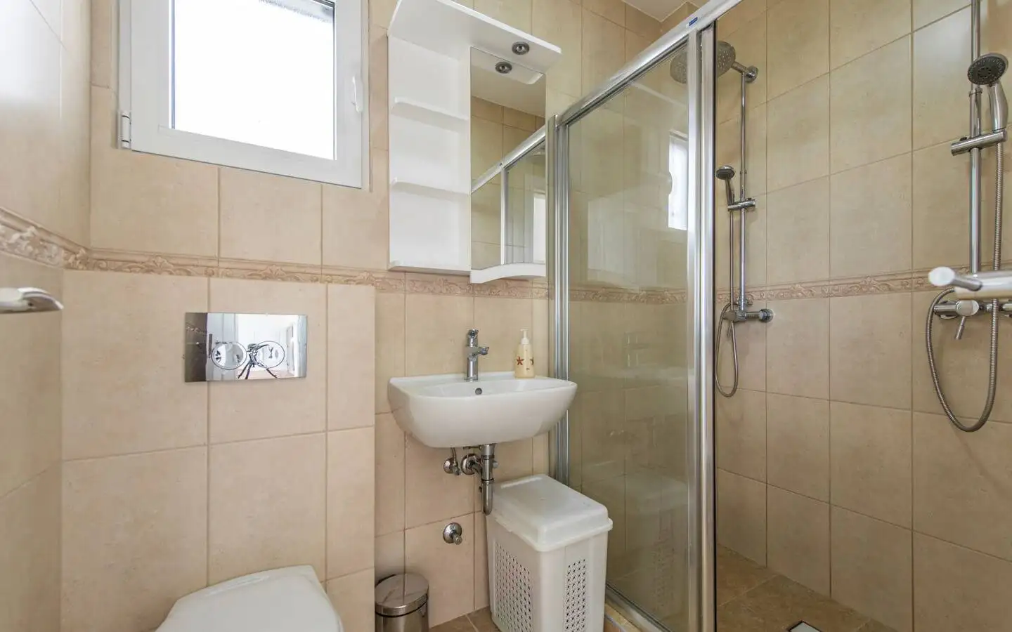 Villa 270m² in Montenegro, Rezevici. Priced at 3000000€ rent photo-39