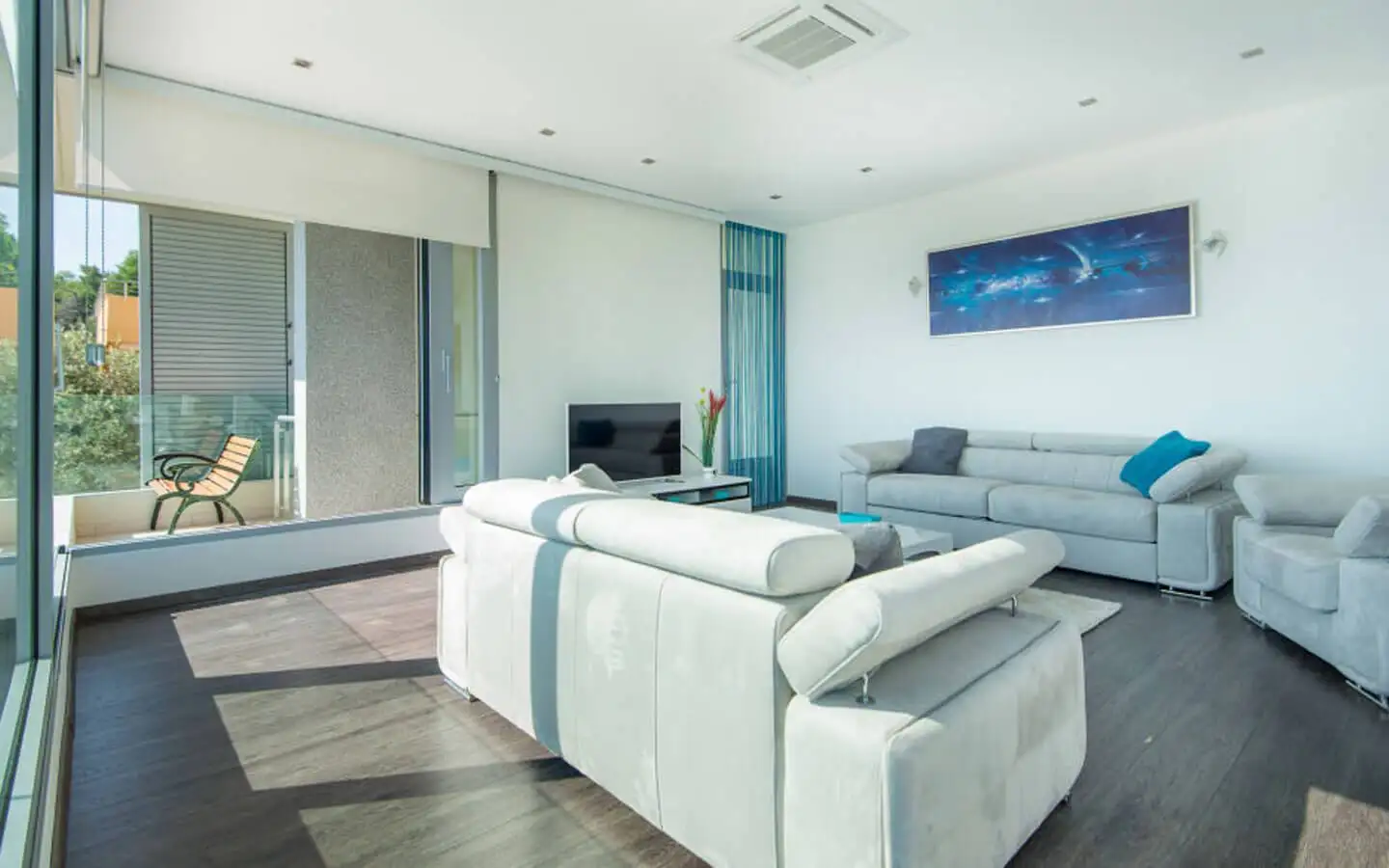 Villa 250m² in Montenegro, Kotor. Priced at 895000€ rent photo-12