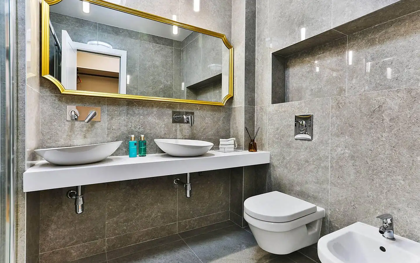 Townhouse 220m² in Montenegro, Rezevici. Priced at 720000€ rent photo-15