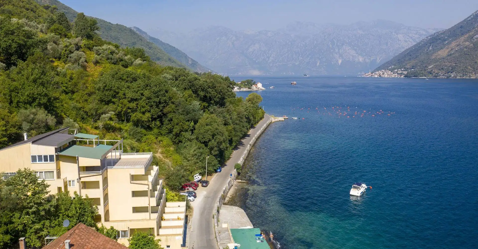 Hotels 728m² in Montenegro, Stoliv. Priced at 2370000€ rent photo-1