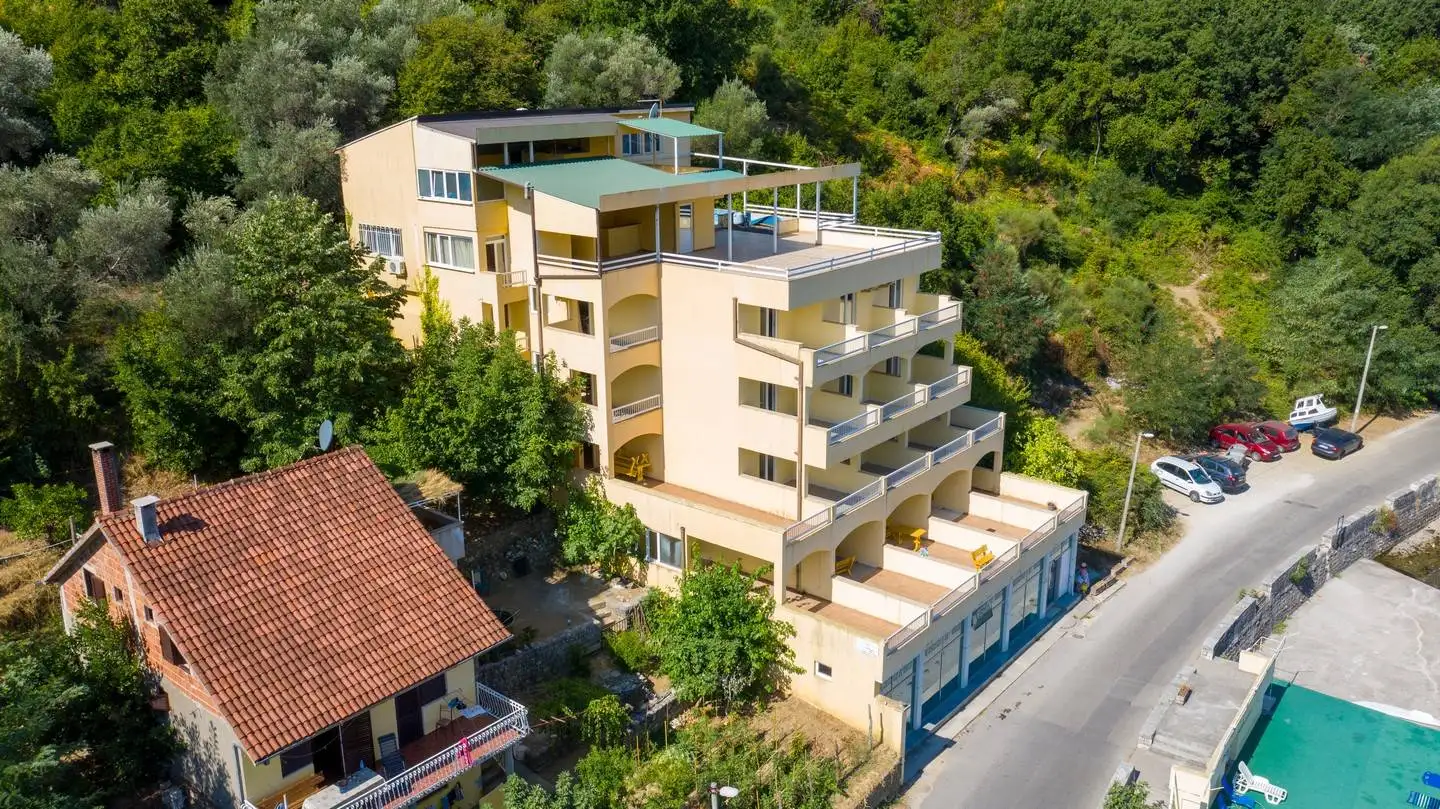 Hotels 728m² in Montenegro, Stoliv. Priced at 2370000€ rent photo-3