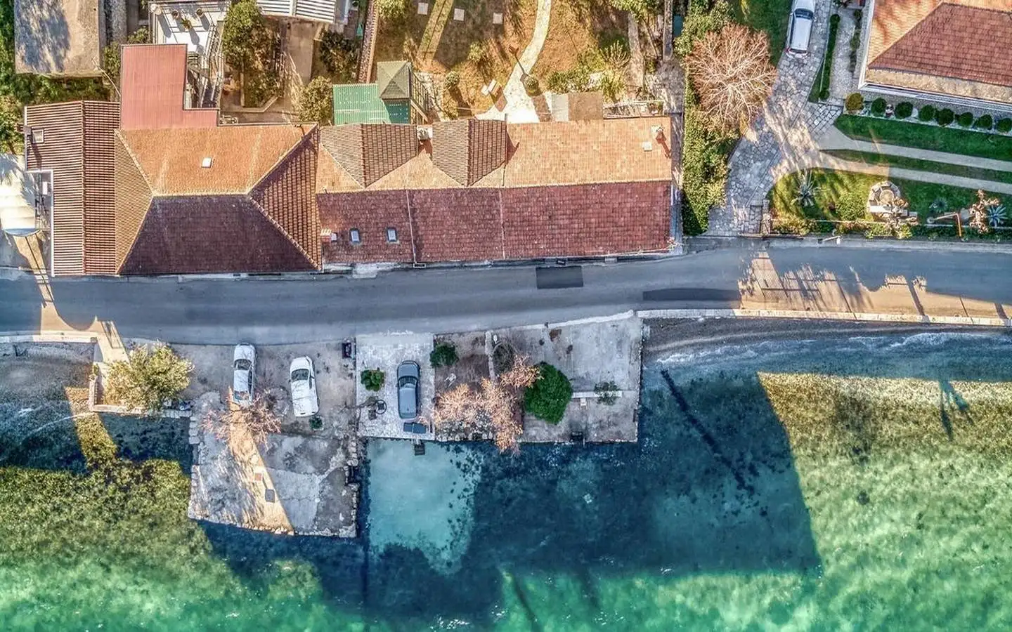 Villa 112m² in Montenegro, Prcanj. Priced at 1500000€ rent photo-3