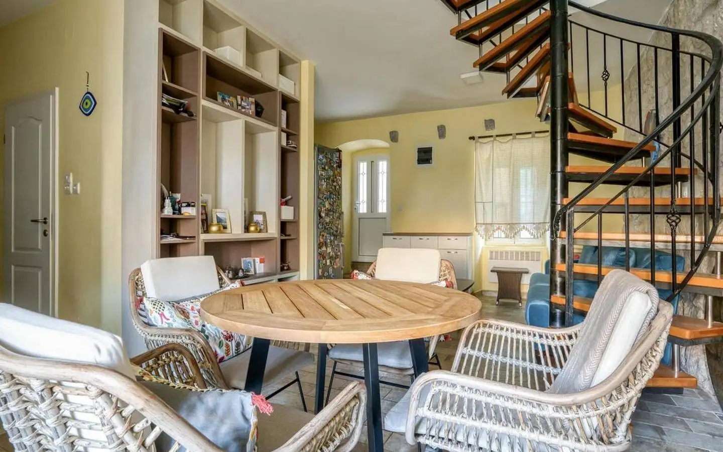 Villa 112m² in Montenegro, Prcanj. Priced at 1500000€ rent photo-17