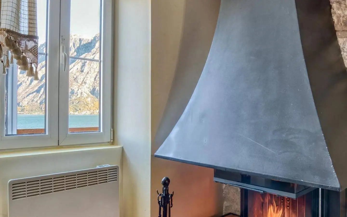 Villa 112m² in Montenegro, Prcanj. Priced at 1500000€ rent photo-18