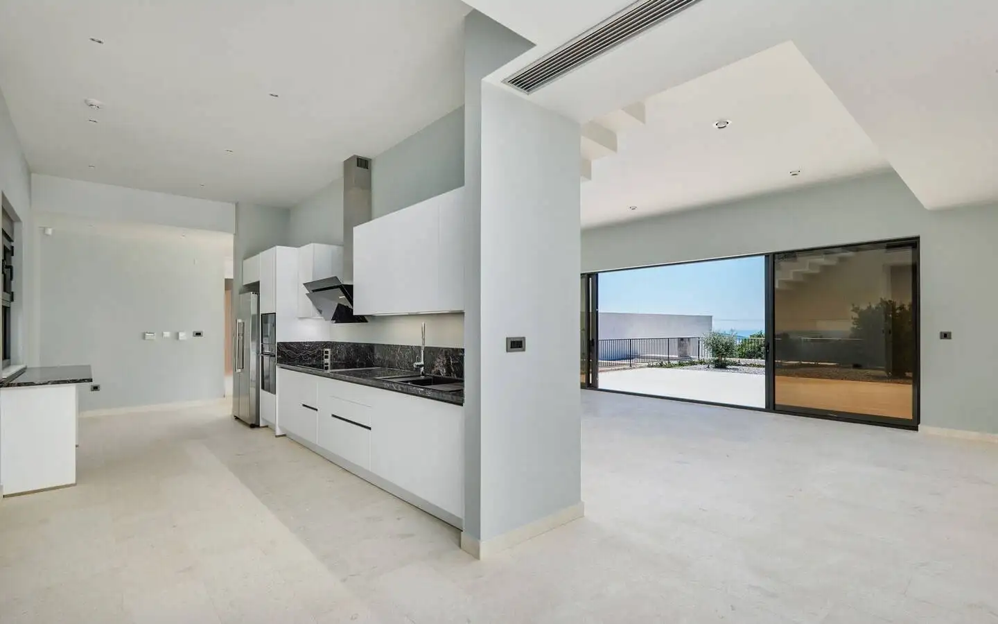 Villa 558m² in Montenegro, Tivat. Priced at 3000000€ rent photo-21