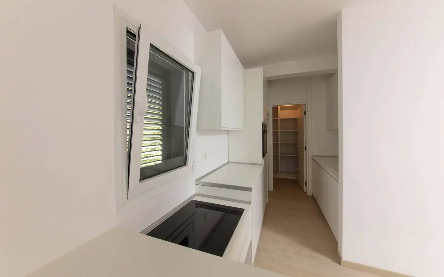 Villa 286m² in Montenegro, Morinj. Priced at 1200000€ rent photo-9