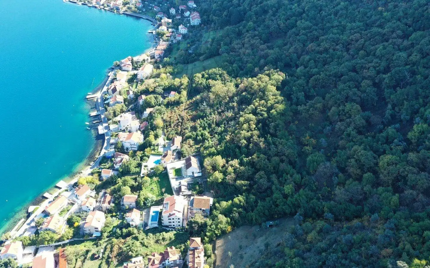 Land 1m² in Montenegro, Stoliv. Priced at 537500€ rent photo-4