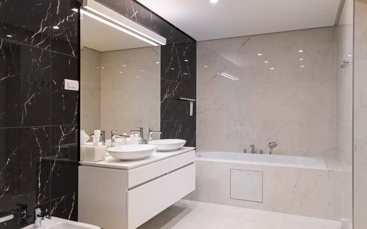 Flat 147m² in Montenegro, Budva. Priced at 950000€ rent photo-13