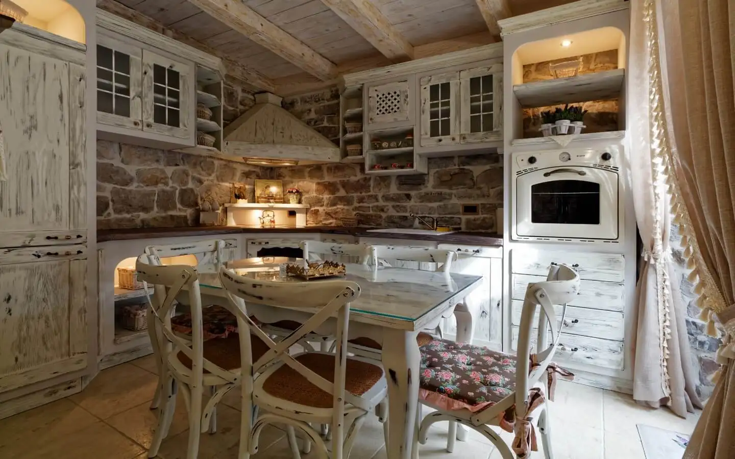 Villa 125m² in Montenegro, Tivat. Priced at 1200000€ rent photo-10