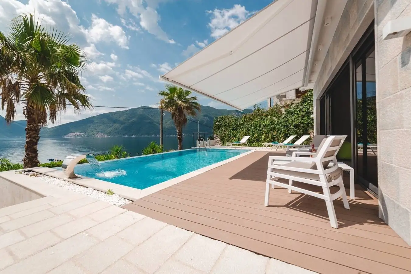 Villa 450m² in Montenegro, Strp. Priced at 3500000€ rent photo-8