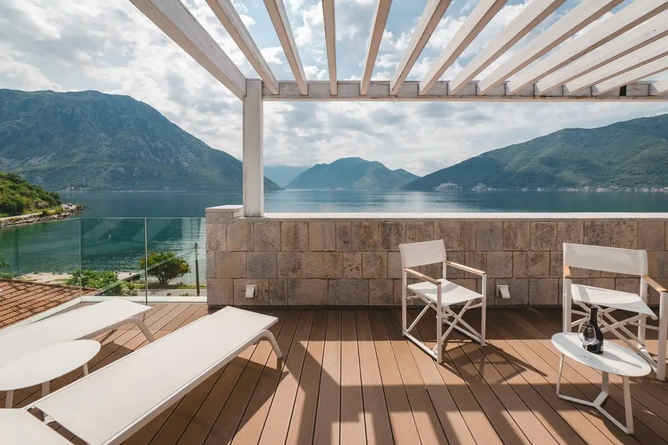 Villa 450m² in Montenegro, Strp. Priced at 3500000€ rent photo-12