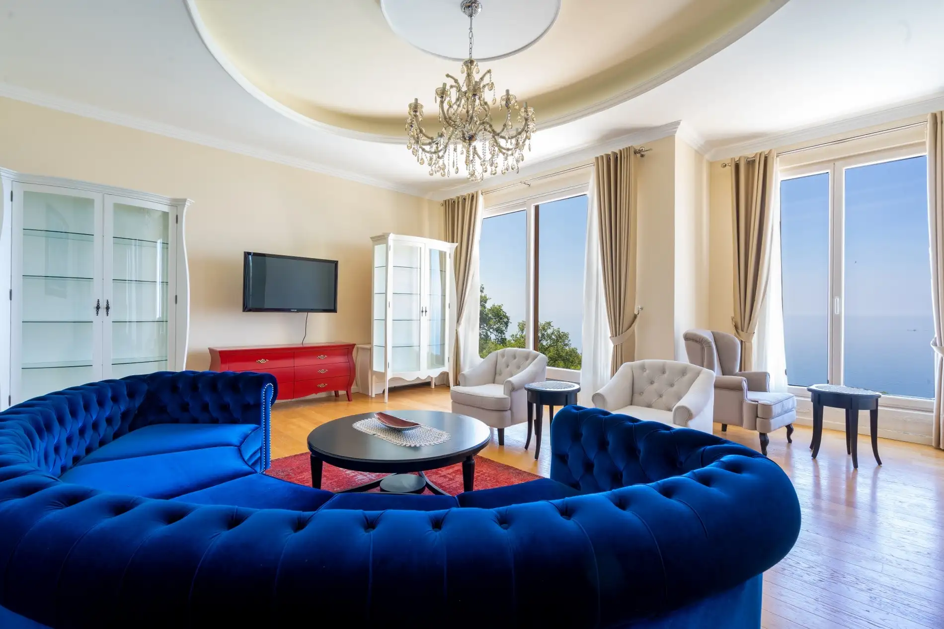 Villa 605m² in Montenegro, Rezevici. Priced at 1600000€ rent photo-1