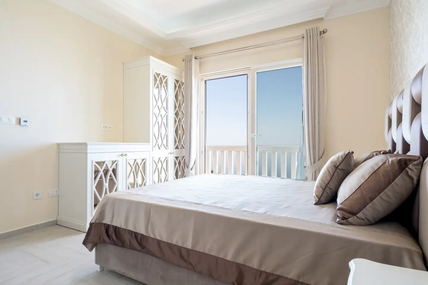 Villa 605m² in Montenegro, Rezevici. Priced at 1600000€ rent photo-13