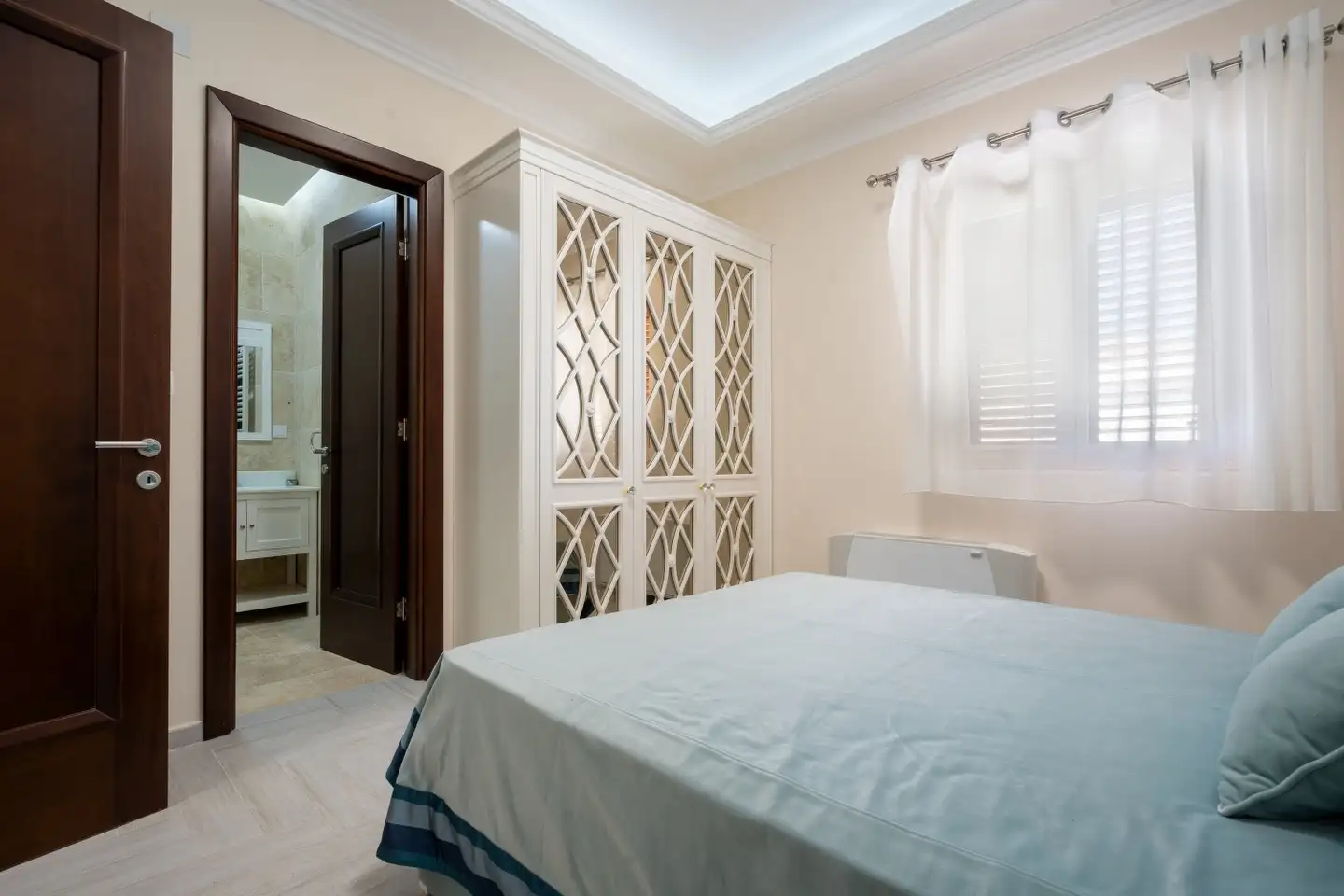 Villa 605m² in Montenegro, Rezevici. Priced at 1600000€ rent photo-17