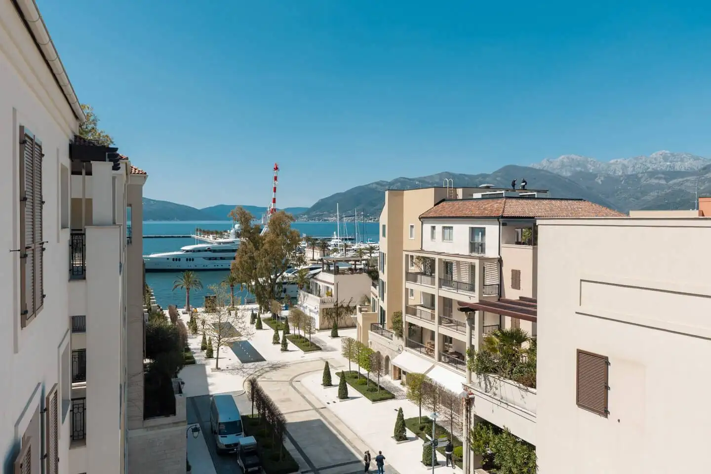 Flat 66m² in Montenegro, Tivat. Priced at 620000€ rent photo-9