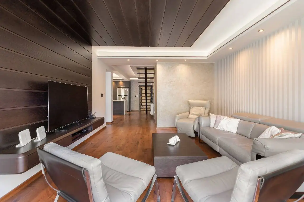 Flat 90m² in Montenegro, Kotor. Priced at 400000€ rent photo-2