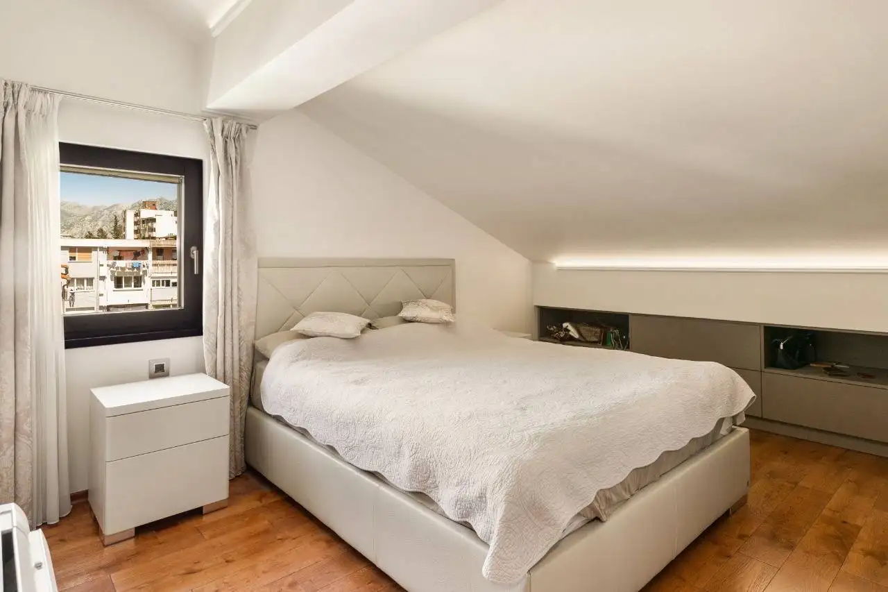 Flat 90m² in Montenegro, Kotor. Priced at 400000€ rent photo-12