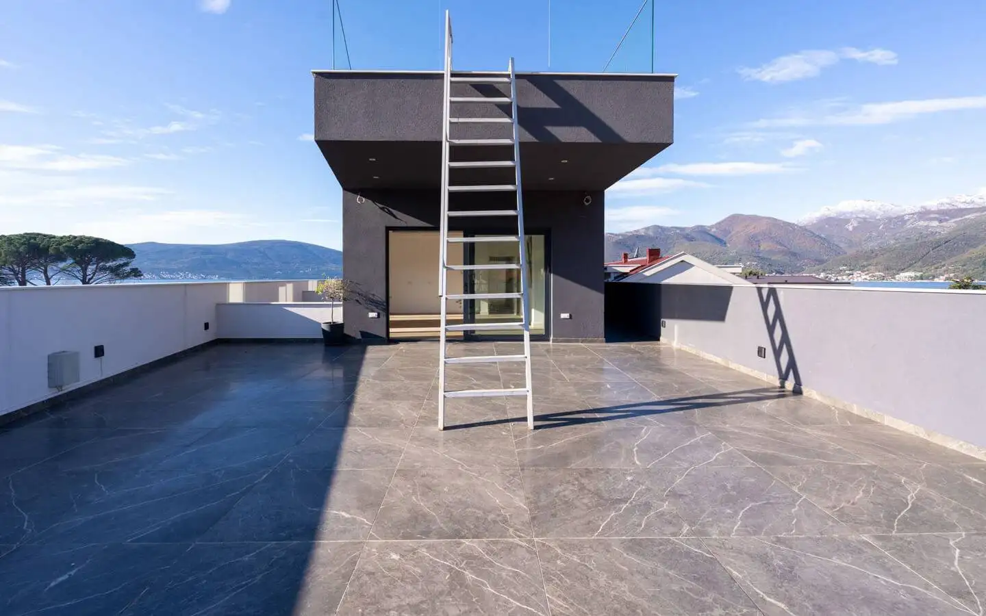 Penthouse 88m² in Montenegro, Tivat. Priced at 880000€ rent photo-10