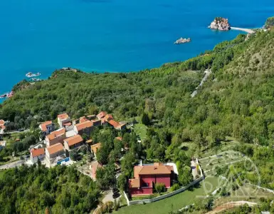 Buy in Montenegro for 3500000€