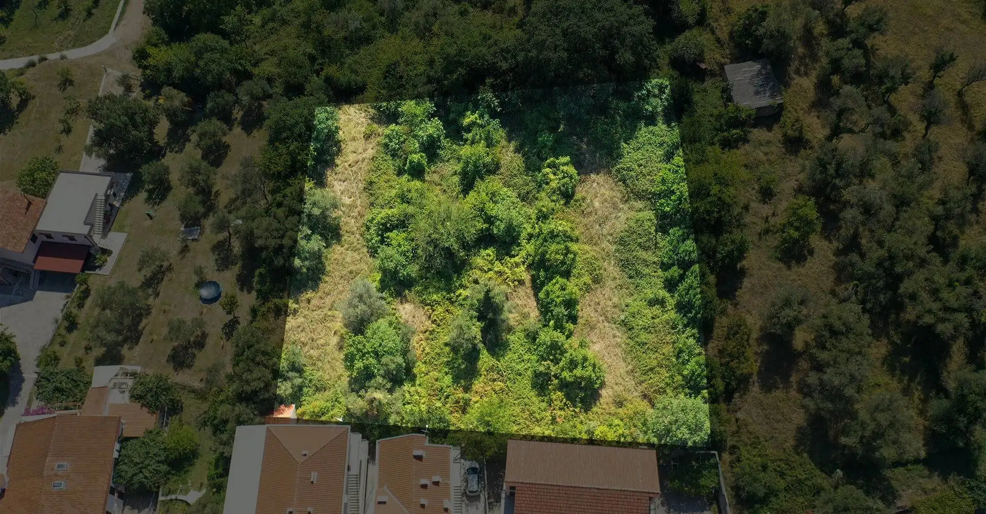 Land 1m² in Montenegro, Prcanj. Priced at 584600€ rent photo-1