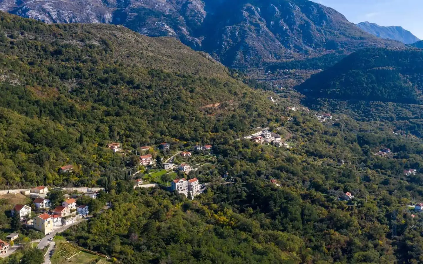 Land 1m² in Montenegro, Kotor. Priced at 963000€ rent photo-4