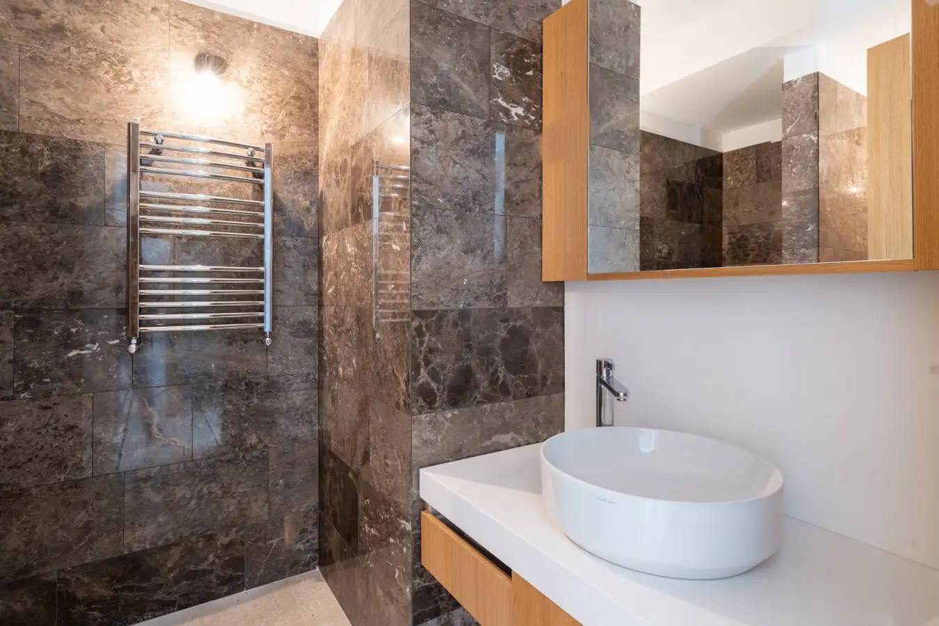 House 510m² in Montenegro, Muo. Priced at 1750000€ rent photo-19