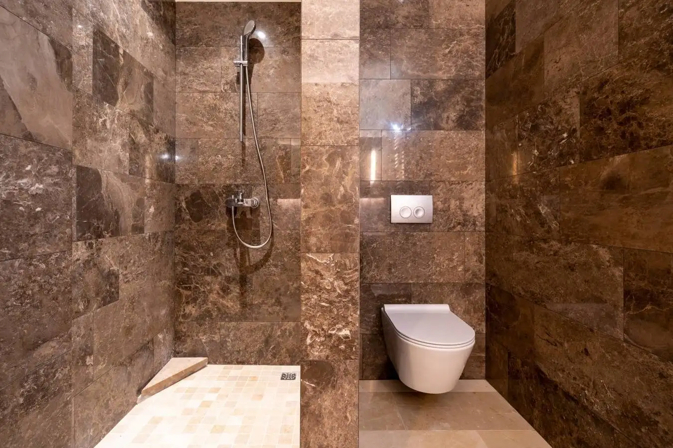 House 510m² in Montenegro, Muo. Priced at 1750000€ rent photo-20