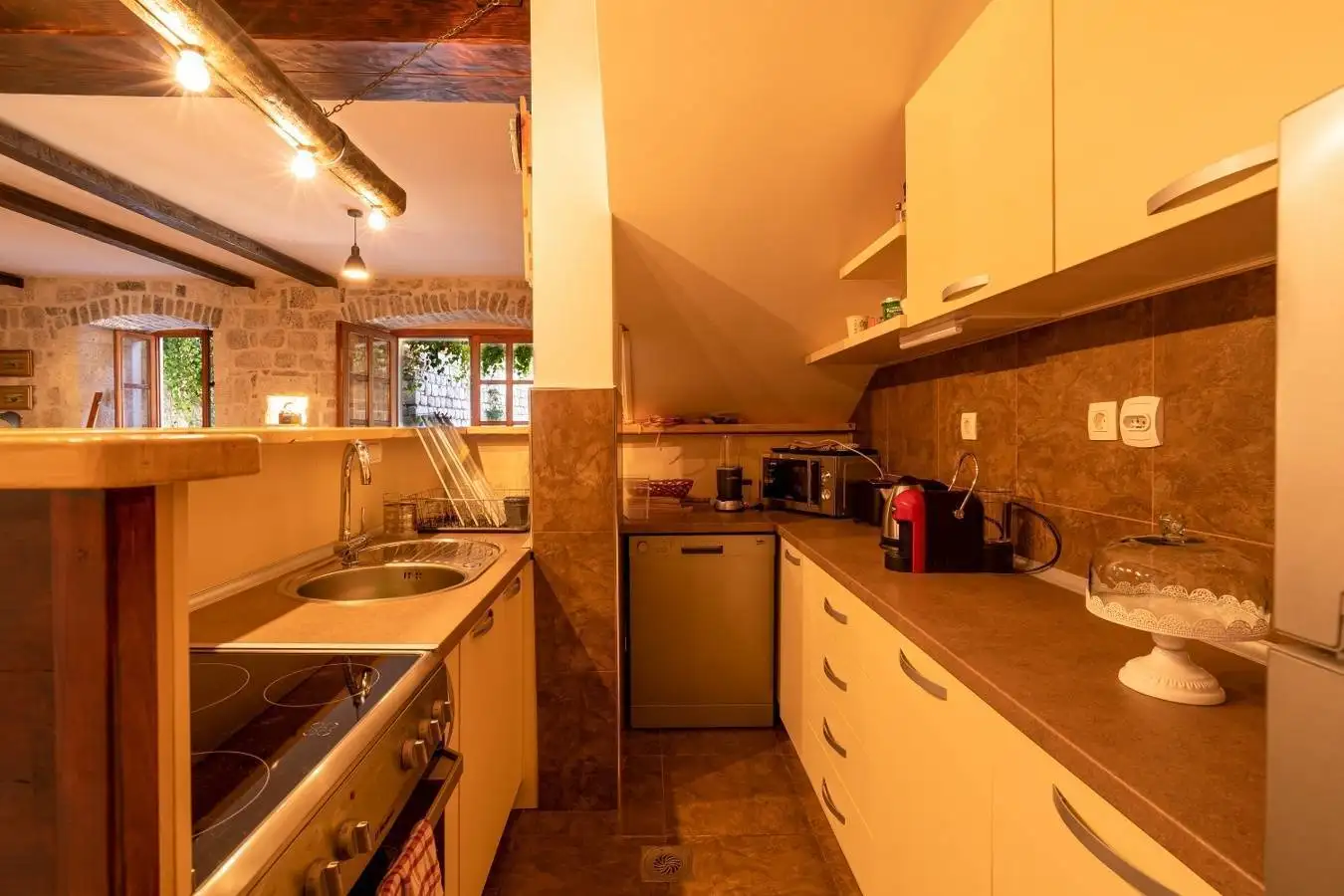 House 389m² in Montenegro, Kotor. Priced at 2200000€ rent photo-11