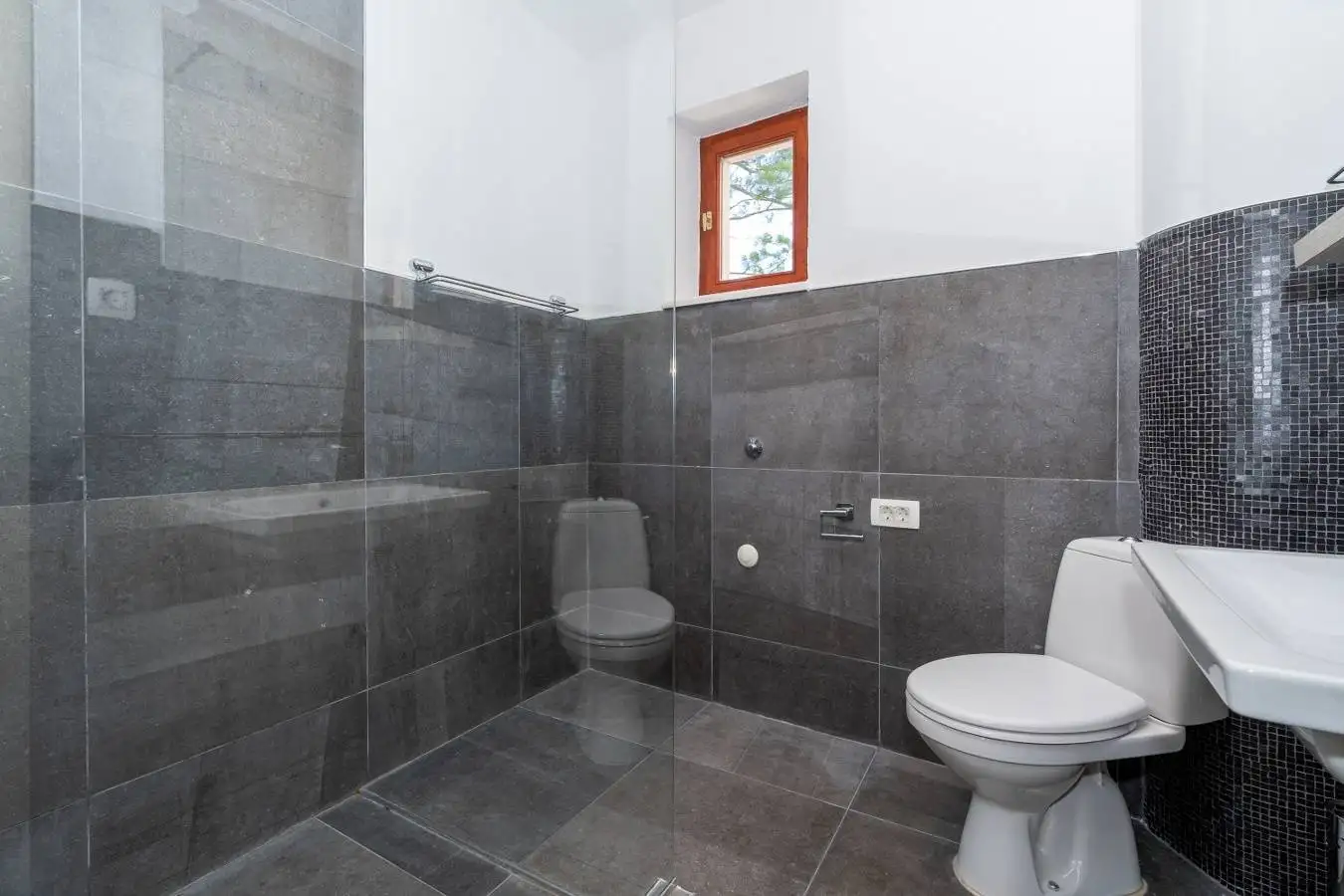 House 389m² in Montenegro, Kotor. Priced at 2200000€ rent photo-23
