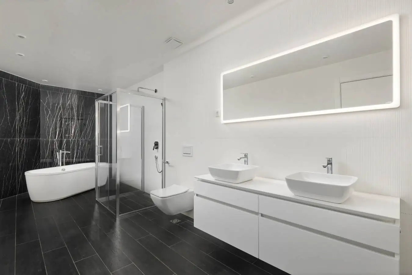 Villa 373m² in Montenegro, Prcanj. Priced at 2200000€ rent photo-15