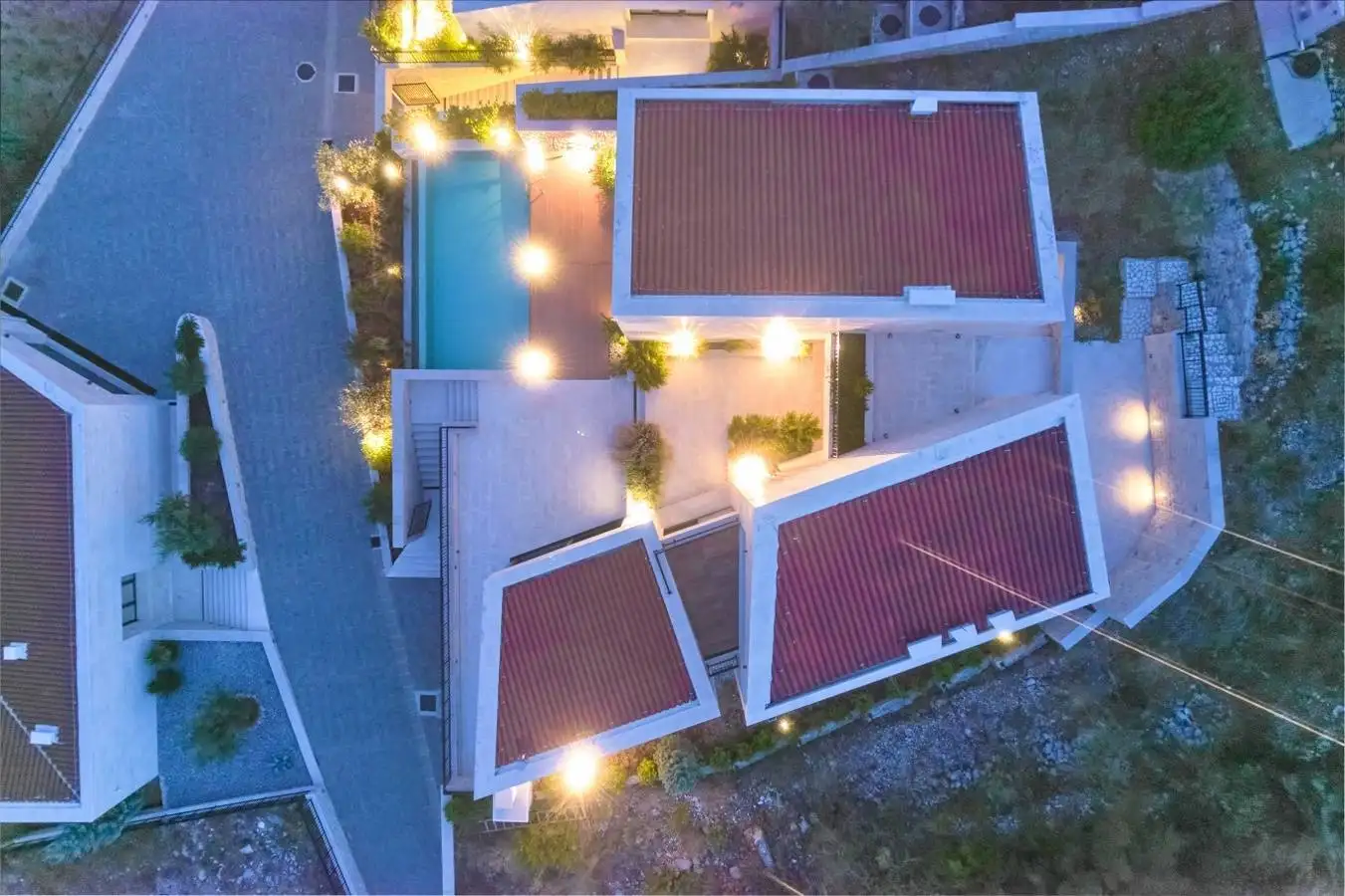 Villa 349m² in Montenegro, Prcanj. Priced at 2000000€ rent photo-3