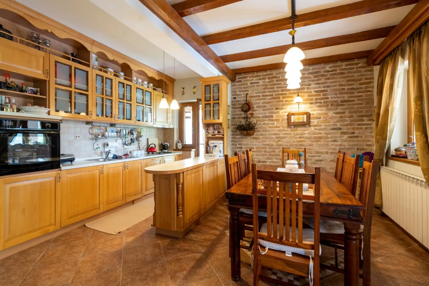 House 302m² in Montenegro, Orahovac. Priced at 960000€ rent photo-14
