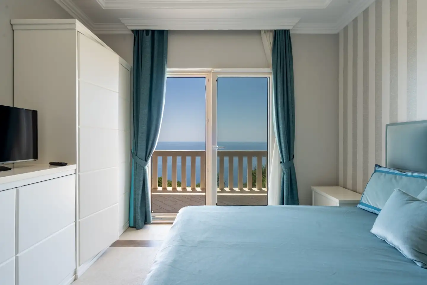 Villa 632m² in Montenegro, Rezevici. Priced at 1800000€ rent photo-19