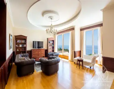 Buy in Montenegro for 1800000€