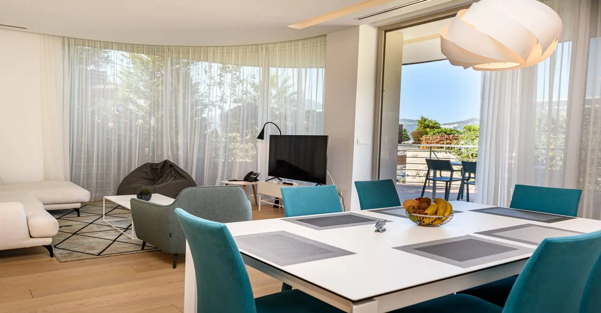 Flat 147m² in Montenegro, Budva. Priced at 950000€ rent photo-1
