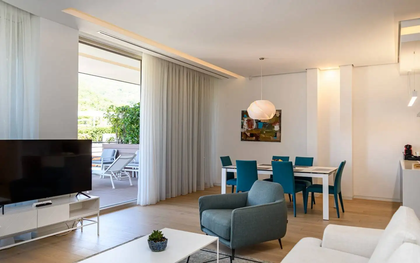 Flat 147m² in Montenegro, Budva. Priced at 950000€ rent photo-3
