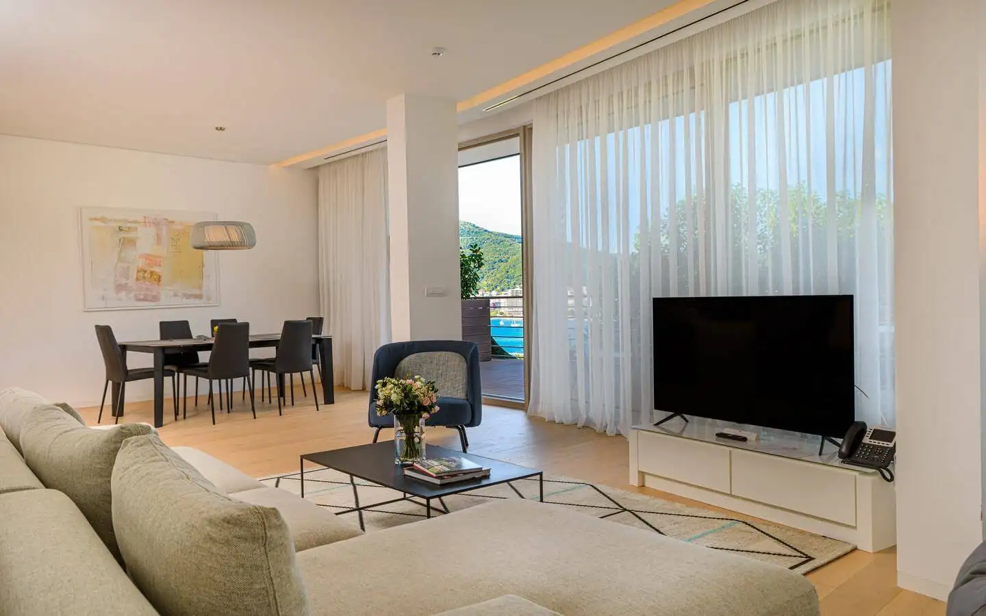 Flat 159m² in Montenegro, Budva. Priced at 1500000€ rent photo-3