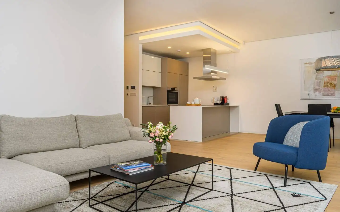Flat 159m² in Montenegro, Budva. Priced at 1500000€ rent photo-4