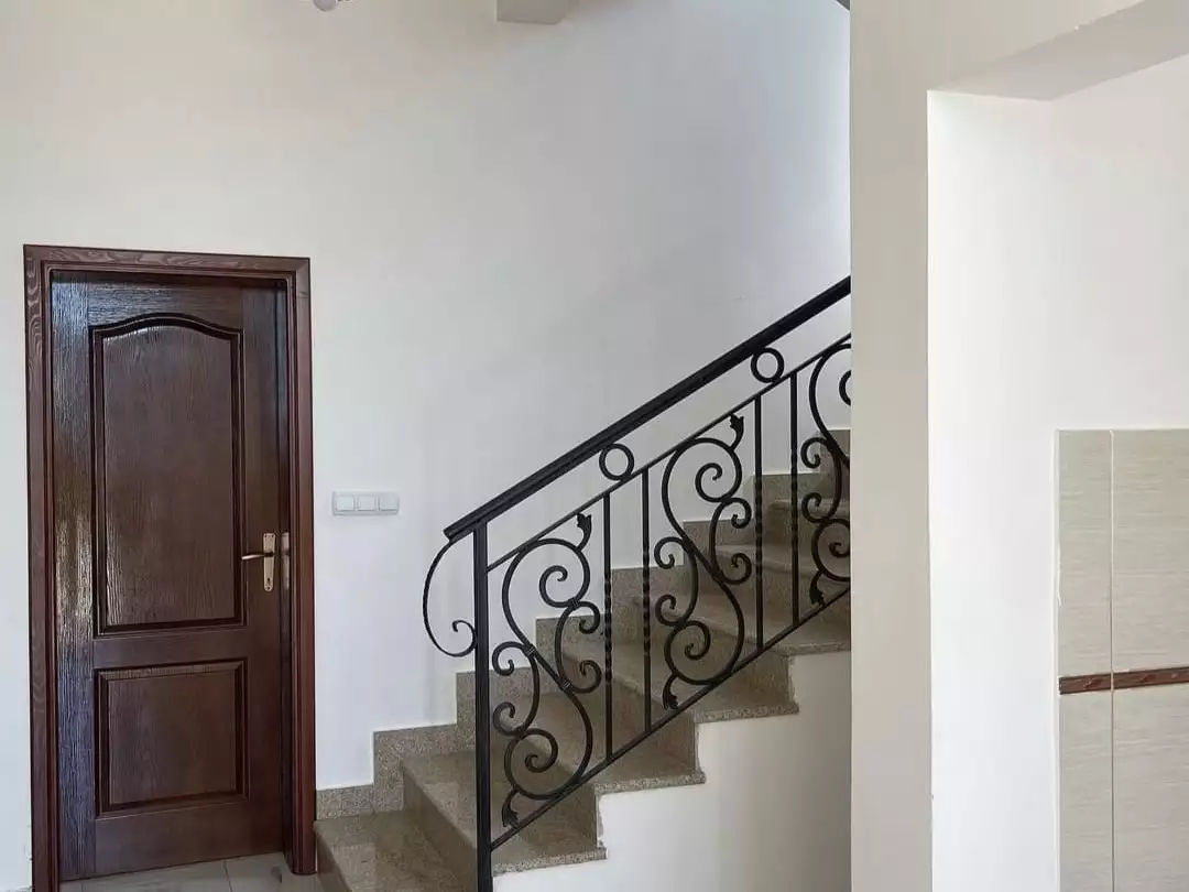 House 222m² in Montenegro, Zaljevo. Priced at 290000€ rent photo-13