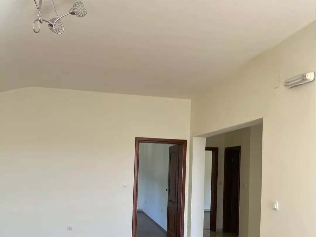 House 222m² in Montenegro, Zaljevo. Priced at 290000€ rent photo-18