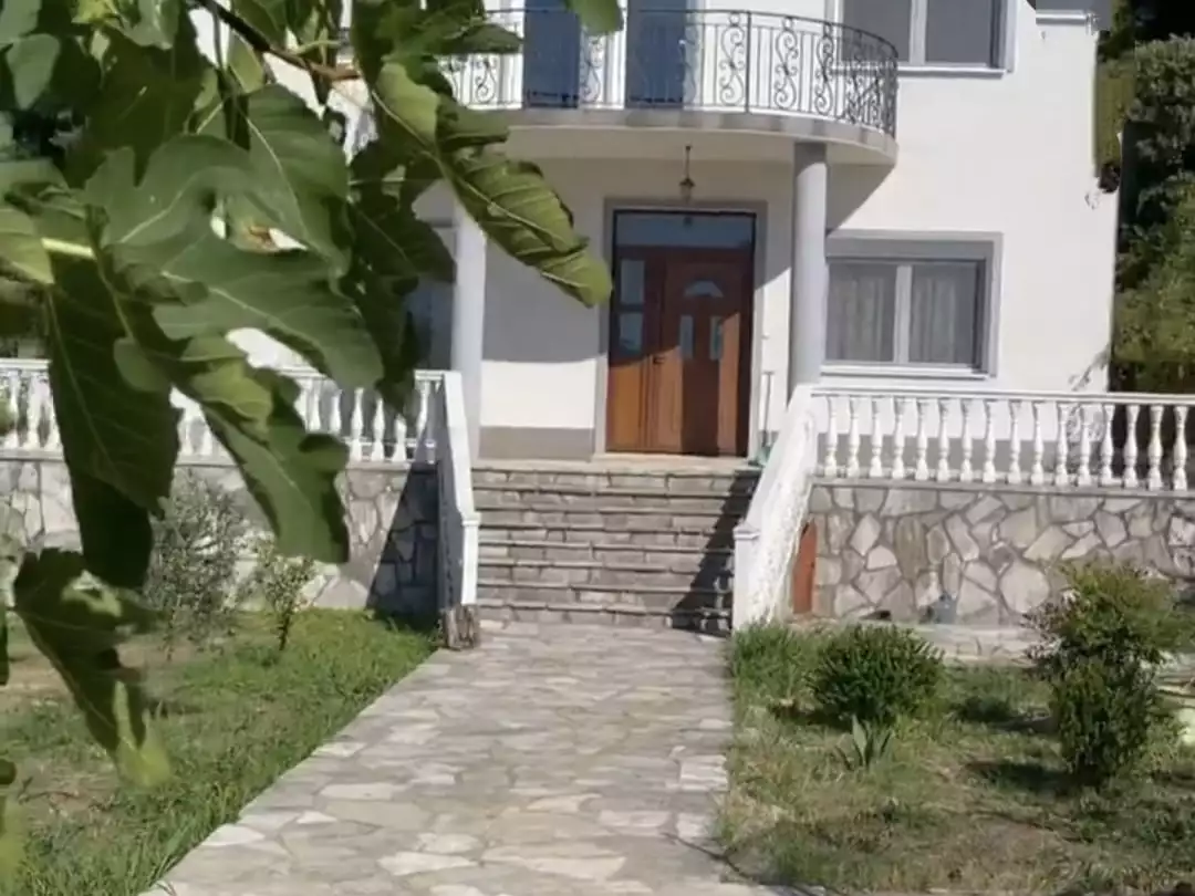 House 222m² in Montenegro, Zaljevo. Priced at 290000€ rent photo-21
