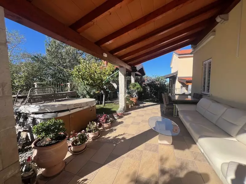 House 205m² in Slovenia, Koper. Priced at 580000€ rent photo-3