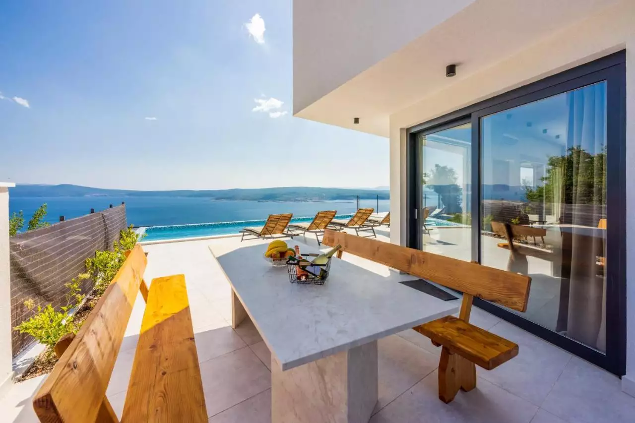 House 200m² in Croatia, Crikvenica. Priced at 1350000€ rent photo-17