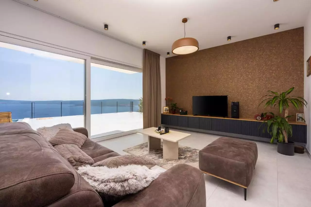 House 200m² in Croatia, Crikvenica. Priced at 1350000€ rent photo-20