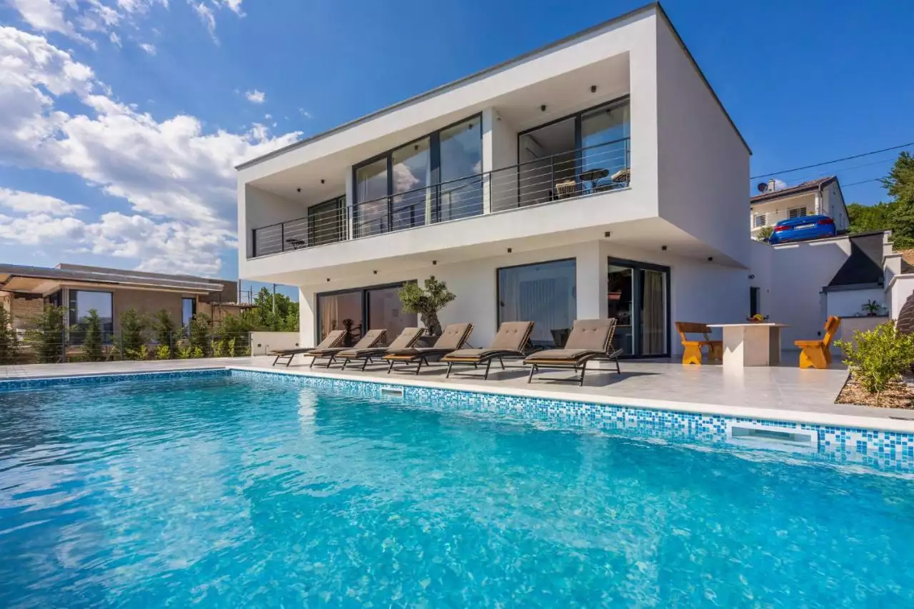 House 200m² in Croatia, Crikvenica. Priced at 1350000€ rent photo-21