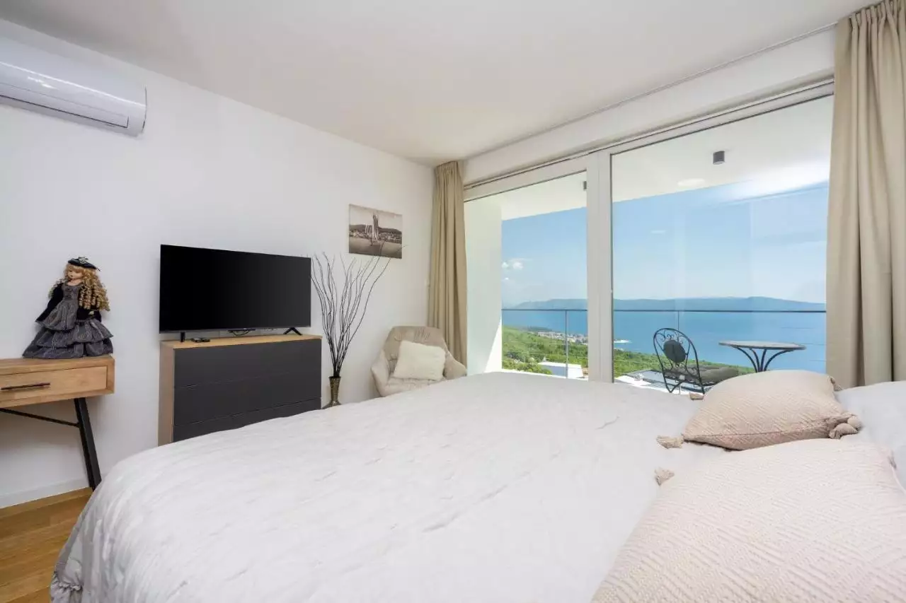 House 200m² in Croatia, Crikvenica. Priced at 1350000€ rent photo-34