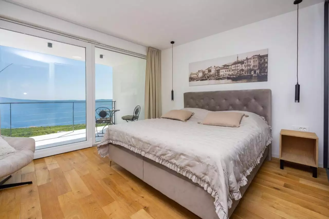 House 200m² in Croatia, Crikvenica. Priced at 1350000€ rent photo-35